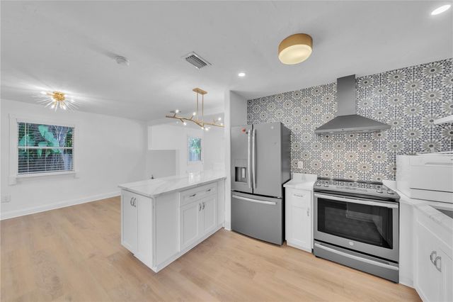 314 W FRANCES AVENUE, Tampa, FL 33602