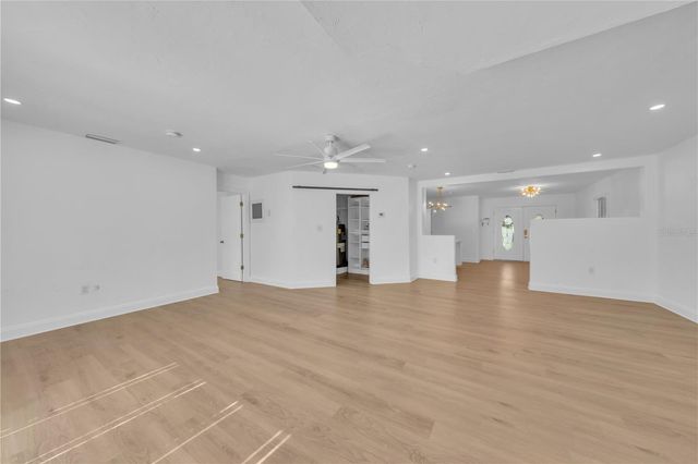 314 W FRANCES AVENUE, Tampa, FL 33602