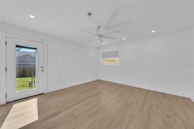 314 W FRANCES AVENUE, Tampa, FL 33602