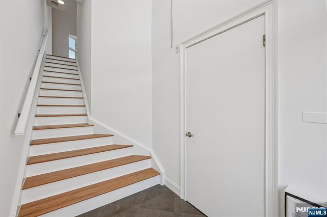 316 Thornton Court T316, Edgewater, NJ 07020