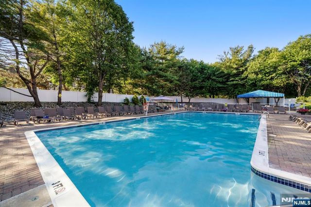 316 Thornton Court T316, Edgewater, NJ 07020