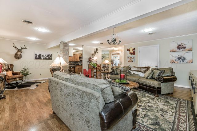 2229 Charles Street, Pampa, TX 79065