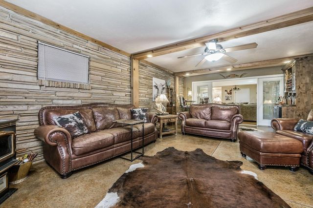 2229 Charles Street, Pampa, TX 79065