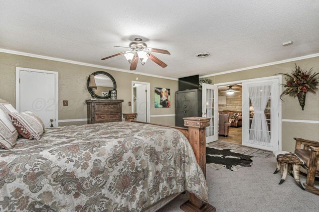 2229 Charles Street, Pampa, TX 79065