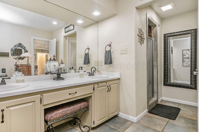 2229 Charles Street, Pampa, TX 79065