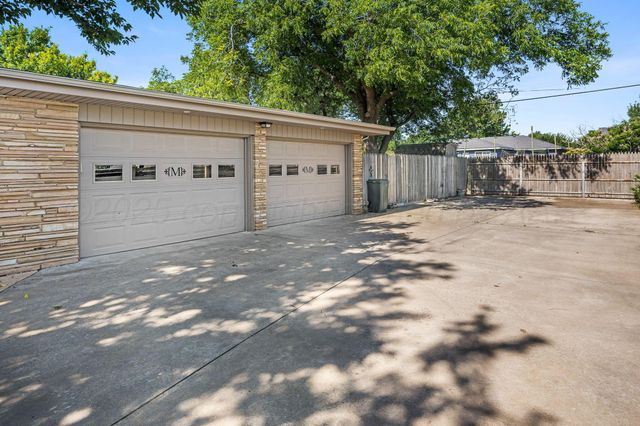 2229 Charles Street, Pampa, TX 79065