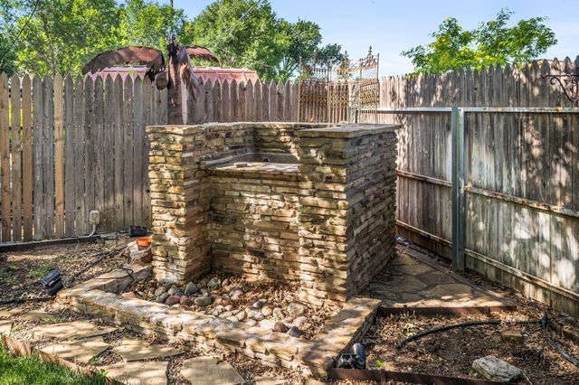 2229 Charles Street, Pampa, TX 79065