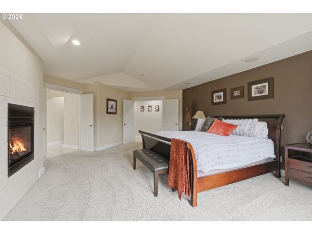 8145 Sw 57TH Ave, Portland, OR 97219