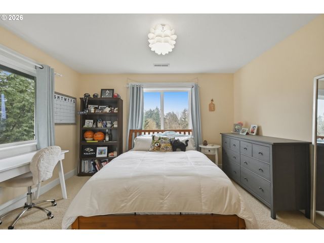 8145 Sw 57TH Ave, Portland, OR 97219