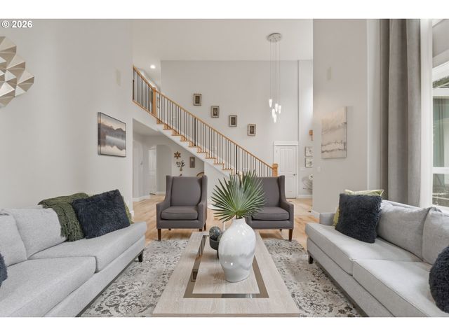 8145 Sw 57TH Ave, Portland, OR 97219