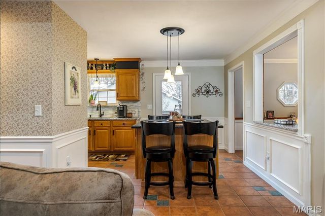 1400 Redwood Dr, St Clair, MO 63077