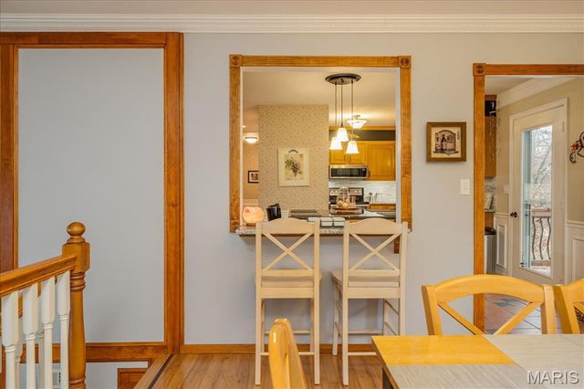 1400 Redwood Dr, St Clair, MO 63077