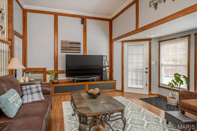 1400 Redwood Dr, St Clair, MO 63077