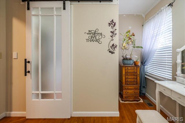 1400 Redwood Dr, St Clair, MO 63077