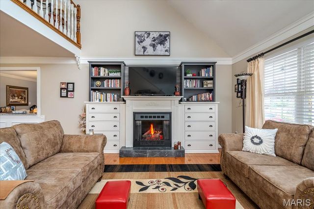 1400 Redwood Dr, St Clair, MO 63077