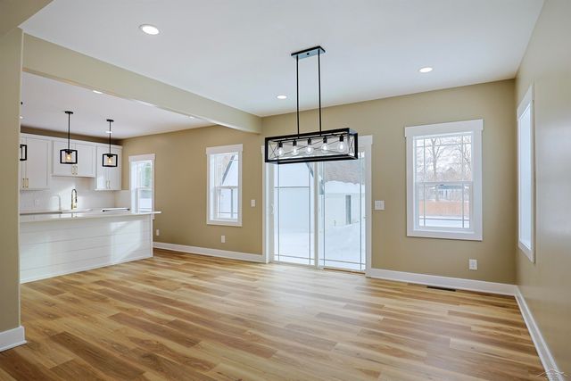 79 Davis Drive, Saginaw, MI 48602