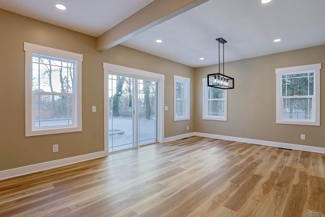 79 Davis Drive, Saginaw, MI 48602