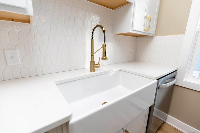 79 Davis Drive, Saginaw, MI 48602