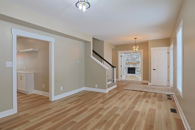 79 Davis Drive, Saginaw, MI 48602