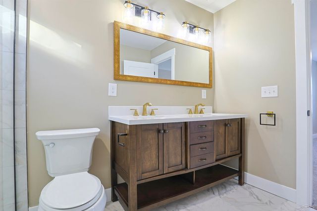 79 Davis Drive, Saginaw, MI 48602