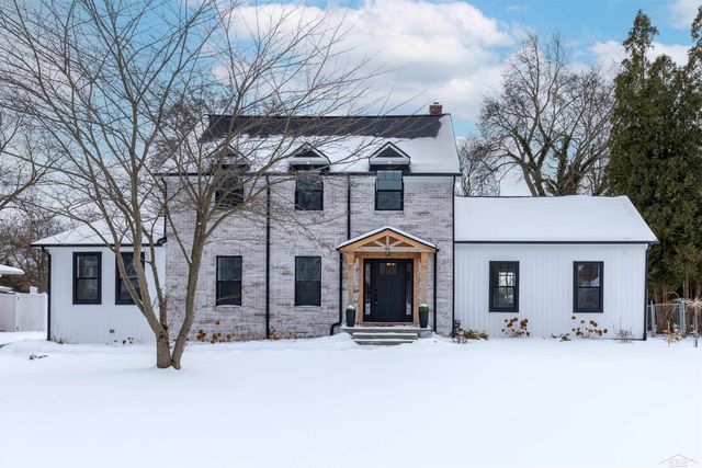 79 Davis Drive, Saginaw, MI 48602