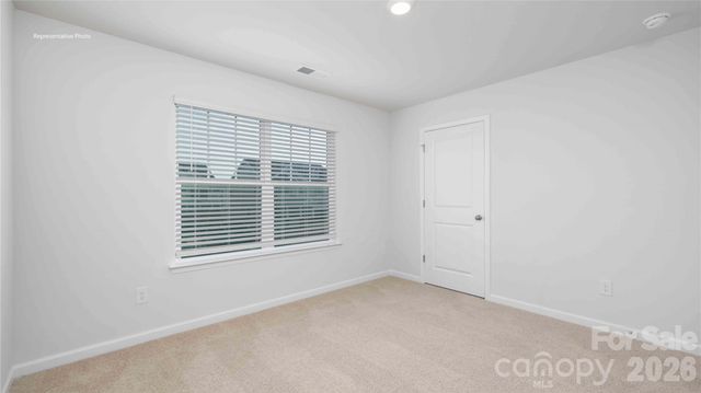 616 17th Avenue Drive NE, Hickory, NC 28601