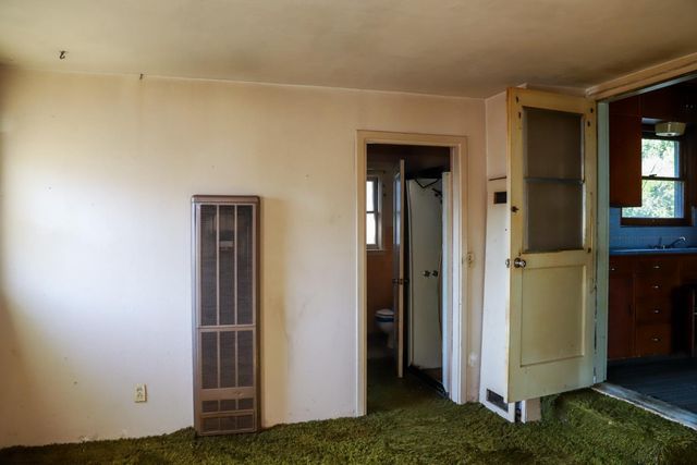 3442 E Weldon Avenue, Fresno, CA 93703