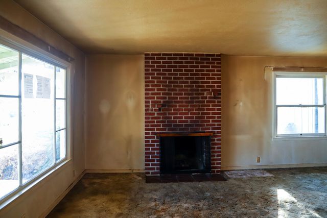 3442 E Weldon Avenue, Fresno, CA 93703