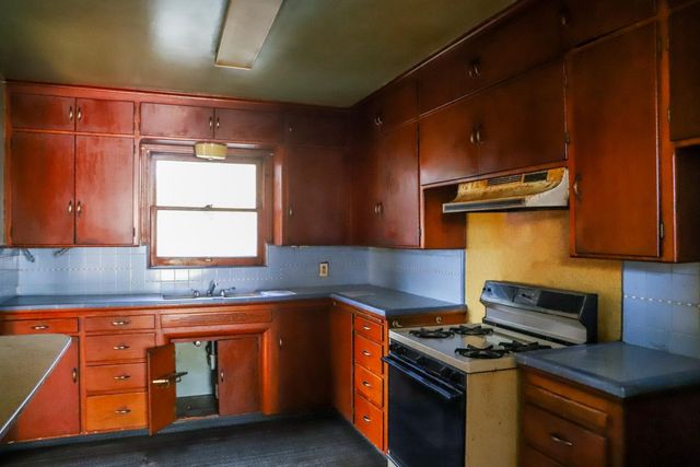 3442 E Weldon Avenue, Fresno, CA 93703