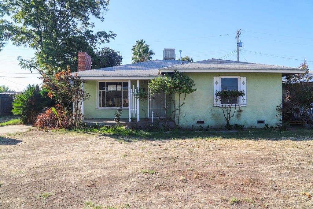 3442 E Weldon Avenue, Fresno, CA 93703