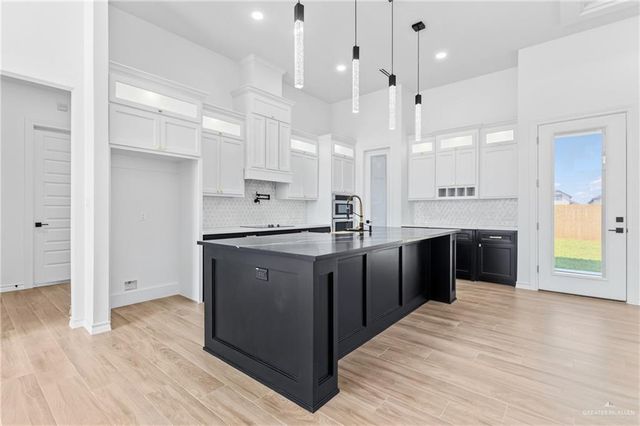 9908 N 25th Street, Mcallen, TX 78504