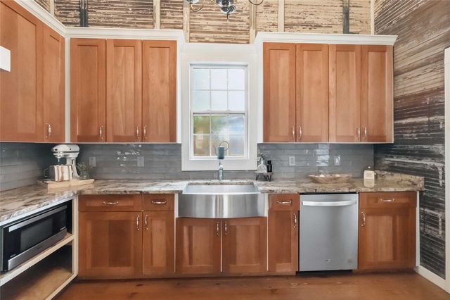 1201 Farm ST, Bastrop, TX 78602