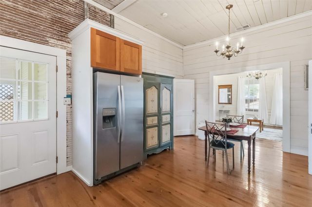 1201 Farm ST, Bastrop, TX 78602