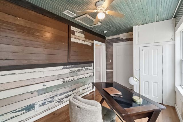 1201 Farm ST, Bastrop, TX 78602