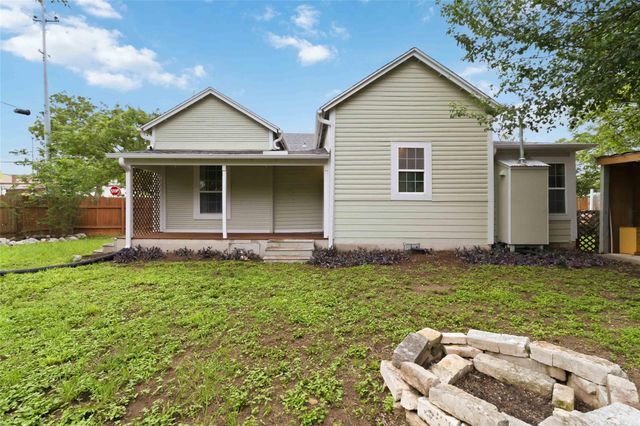 1201 Farm ST, Bastrop, TX 78602