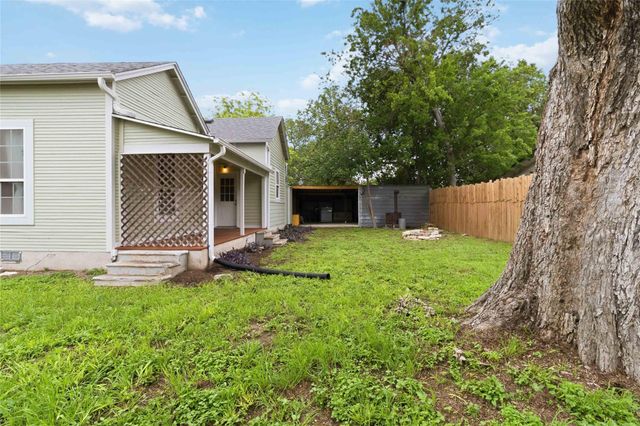 1201 Farm ST, Bastrop, TX 78602