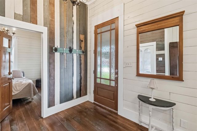1201 Farm ST, Bastrop, TX 78602