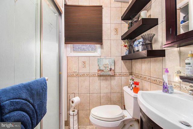 811 LAWLER ST, Philadelphia, PA 19116