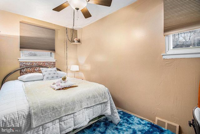 811 LAWLER ST, Philadelphia, PA 19116