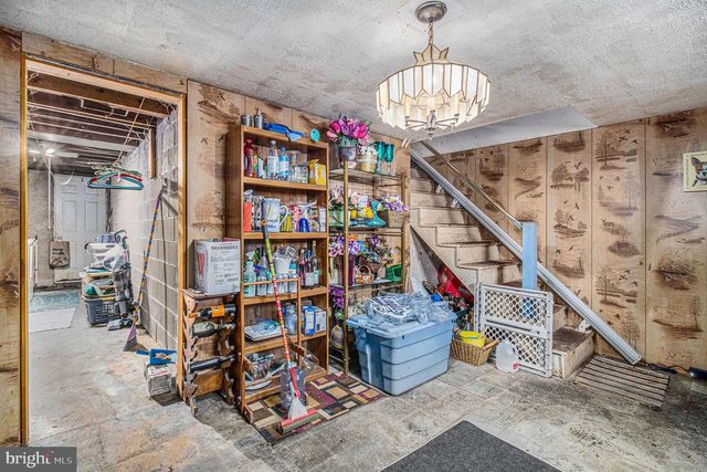 811 LAWLER ST, Philadelphia, PA 19116