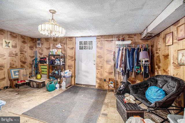 811 LAWLER ST, Philadelphia, PA 19116