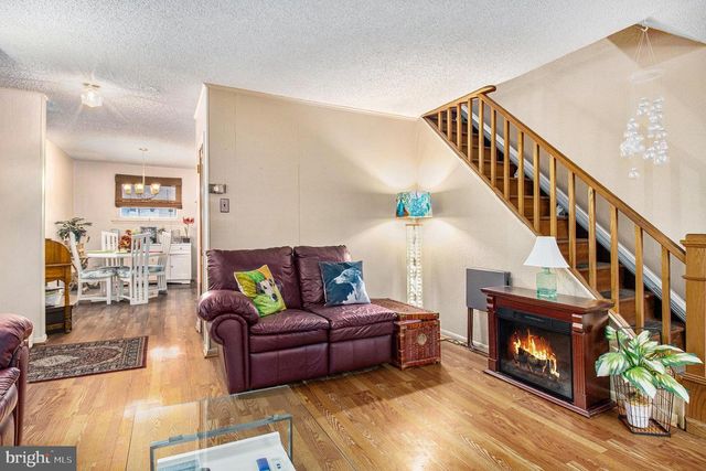 811 LAWLER ST, Philadelphia, PA 19116