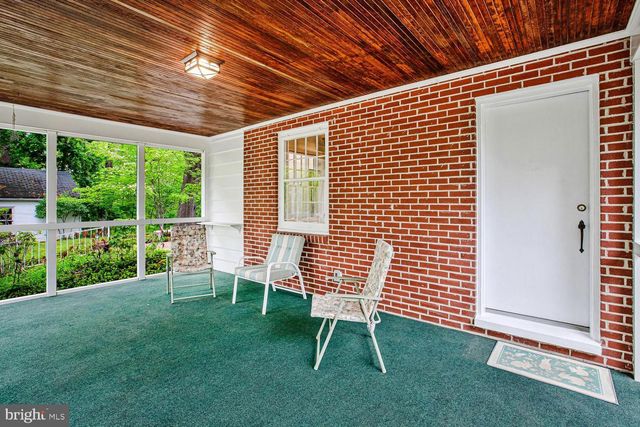42 SHERWOOD RD, Cockeysville, MD 21030