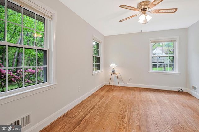 42 SHERWOOD RD, Cockeysville, MD 21030