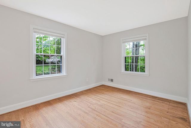42 SHERWOOD RD, Cockeysville, MD 21030