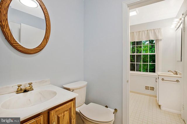 42 SHERWOOD RD, Cockeysville, MD 21030