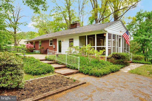 42 SHERWOOD RD, Cockeysville, MD 21030