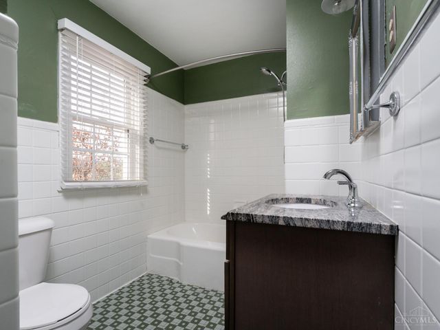 557 W North Bend Road, Springfield Twp., OH 45224