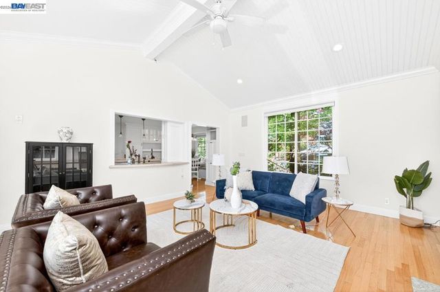 215 Arthur Ct, Danville, CA 94526