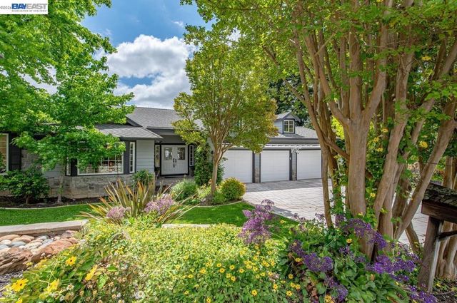 215 Arthur Ct, Danville, CA 94526